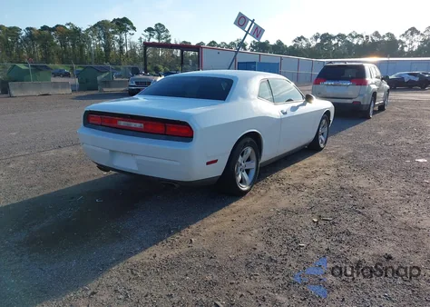 2014 Dodge Challenger Sxt z USA, uszkodzony, nr VIN 2C3CDYAGXEH184866